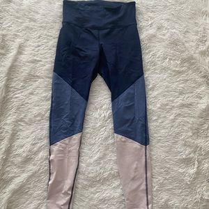 Women’s workout leggings